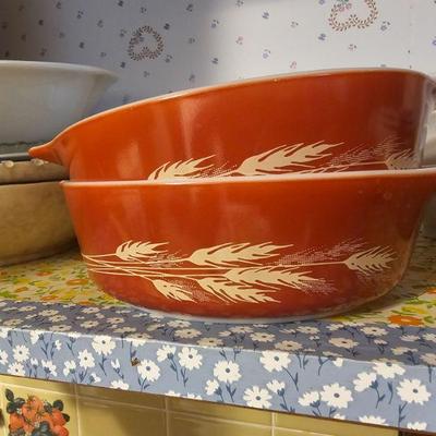 Pyrex Autumn Harvest