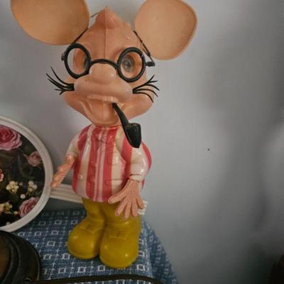 Topo Gigio toy