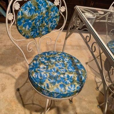 Sale Photo Thumbnail #7: Wrought iron chair with dining set