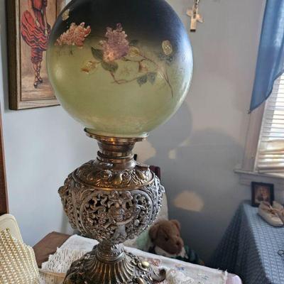 Parlor lamp with gorgeous globe