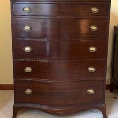 Vintage Mahogany Five Drawer Dresser

Measures 36 x 21 x 47 inches. 