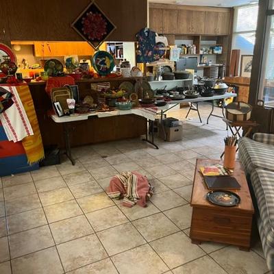 INCREDIBLE COLLECTABLES