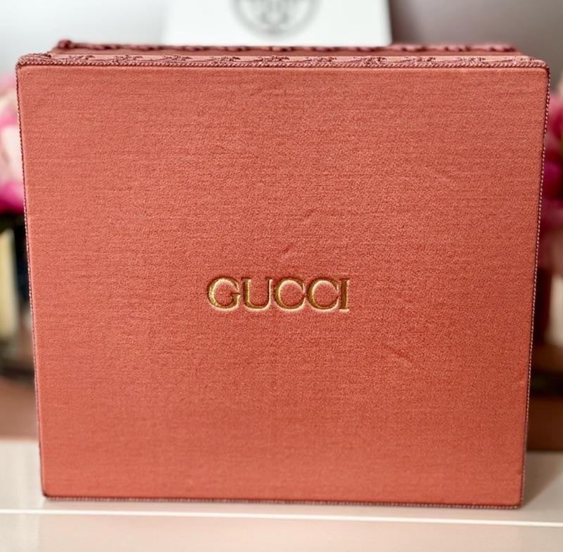 Designer & Luxury goods, Art and more!