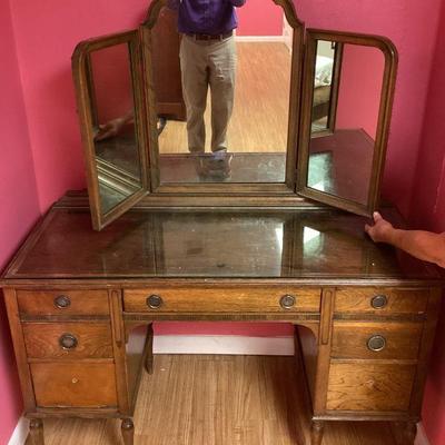 Antique Vanity with Mirror 