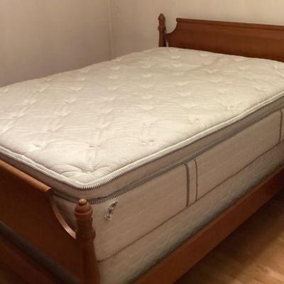 Full Size Bed