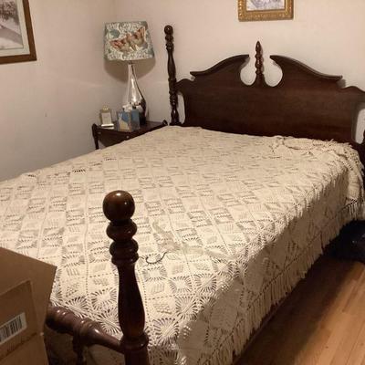 Dark Wood Full Size Bed