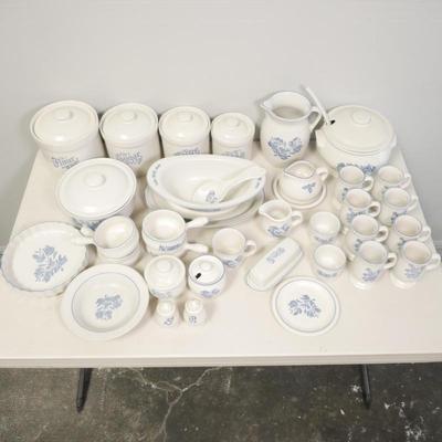 Pfaltzgraff Yorktowne Stoneware Dinnerware/Serveware Set (38pc Total)