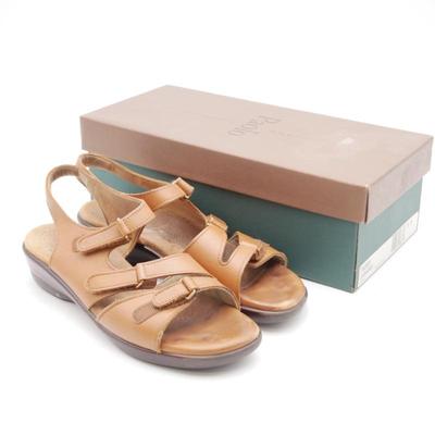 SAS Caramel Leather Tabby Slingback Sandals size 9
