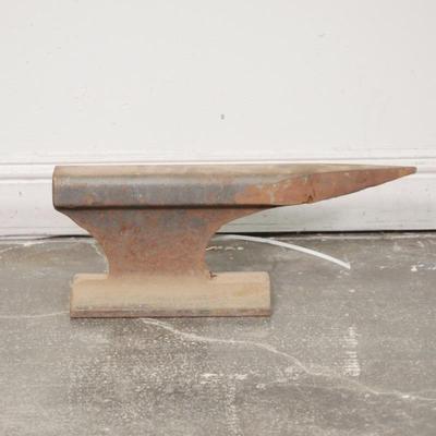 Large Heavy Duty Metal Anvil