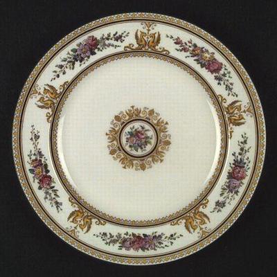 Rare Wedgewood set 66 pieces in MINT CONDITION