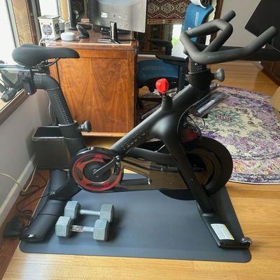 Peloton bike with all accessories
