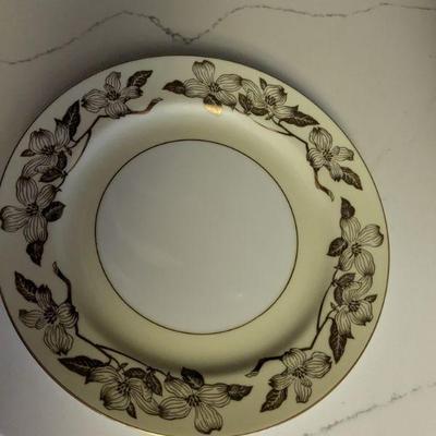 RARE NORITAKE JAPAN huge set of vintage and beautiful fine china
