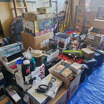 Estate sale photo