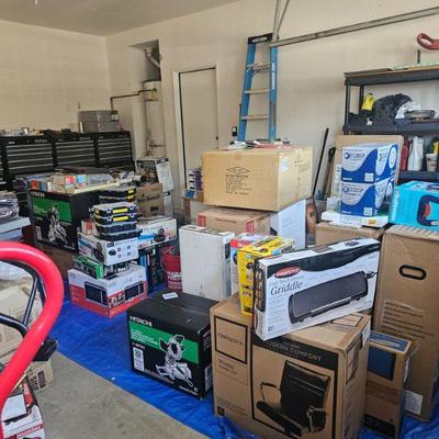 Estate sale photo