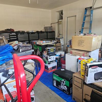 Estate sale photo