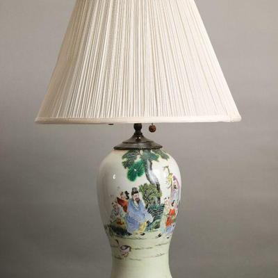 Chinese painted porcelain vase lamp