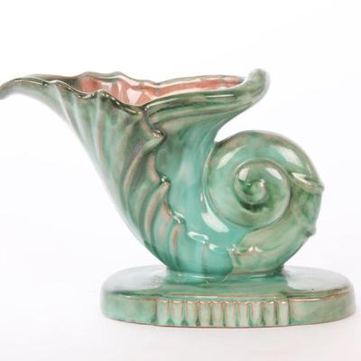 Vintage Haeger pottery vase
