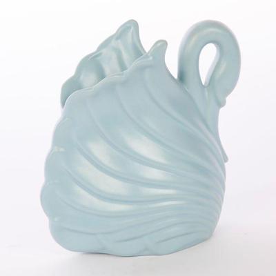 Vintage Haeger pottery vase
