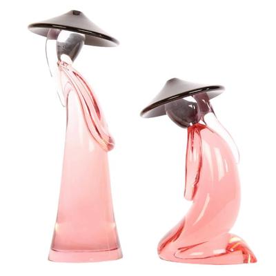 B. Paoutrá Glass sculptures