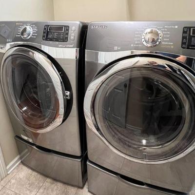 Samsung high capacity washer & dryer with pedestals