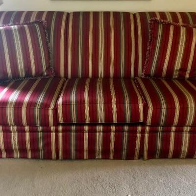 Broyhill sofa $129
90 X 42 X 38"