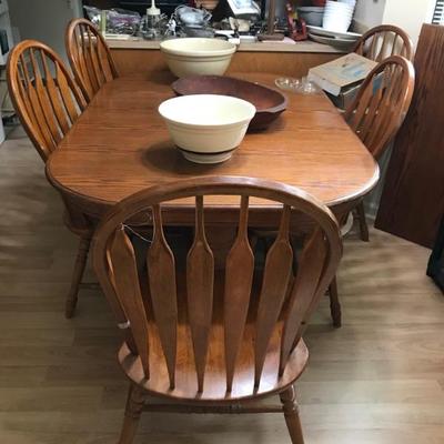 oak dining table with 5 chairs $289
60 X 41 X 31" & 18" leaf
