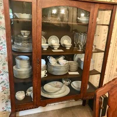 china cabinet $299
45 X 14 X 60"
