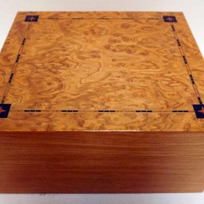 1148	ITALIAN CIGAR HUMIDOR, INLAID BURL WOOD TOP, APPROXIMATELY 10 1/2 IN X 9 3/4 IN X 5 IN H
