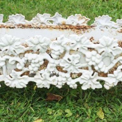 1250	CAST METAL GARDEN PATIO PLANTER, APPROXIMATELY 33 IN X 9 IN X 14 IN H
