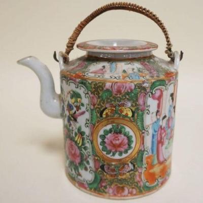 1099	ROSE MEDALLION TEAPOT, APPROXIMATELY 6 IN HIGH
