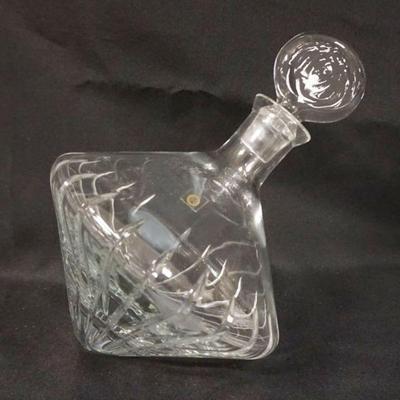 1059	HUNGARIAN CLEAR GLASS TILTED DECANTOR
