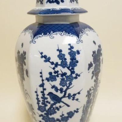 1086	BLUE & WHITE ASIAN PORCELAIN COVERED JAR
