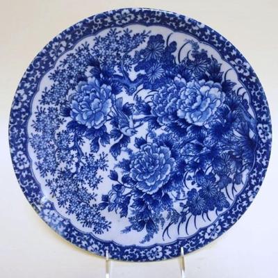 1083	ASIAN BLUE & WHITE PORCELAIN PLATE, APPROXIMATELY 12 IN
