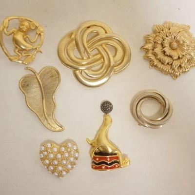 1175	7 ASSORTED DESIGNER PINS, INCLUDING  MONET AND ALVA
