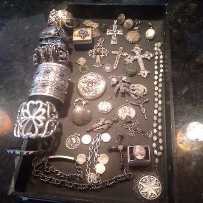 Large amount of  vintage heavy sterling silver jewelry