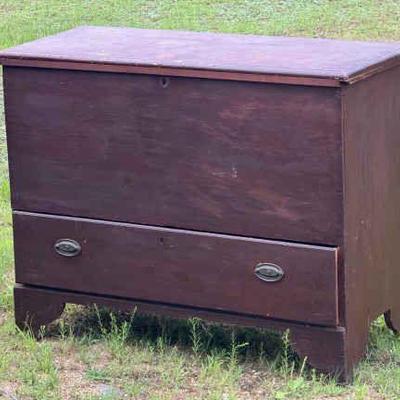 Antique Blanket Chest
This chest is said to have been owned by Solomon Tift, a man who lived 1758-1852