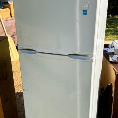 Avanti RA7306WT Mid Size Refrigerator
