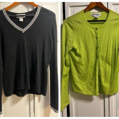 (2) Women’s Bloomingdale’s 100% Cashmere Sweaters
