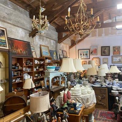 Estate sale photo