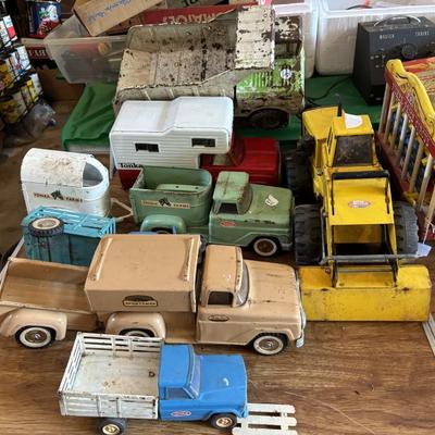 Few nicer Tonka trucks etc. 