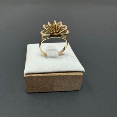 14k Gold Ring in Sunburst Style (2.98 grams)	