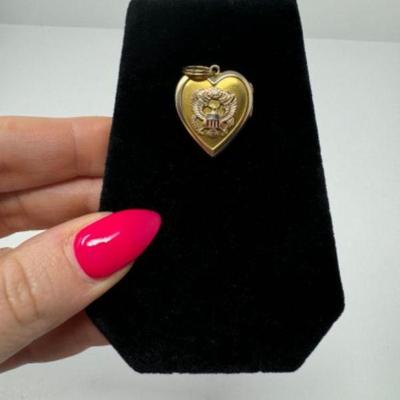 .75” 10kt Gold Military Appreciation Heart Locket (3.51g)	