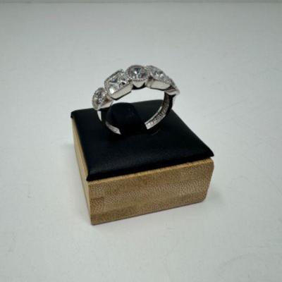 14k White Gold Ring w/ Radiant CZ Stones (4.86 grams)	