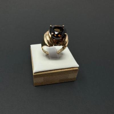 `Smoky Quartz Statement Ring in 10kt Gold (5.67 grams)	