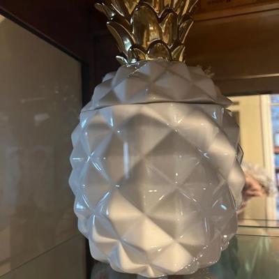 pineapple cookie jar