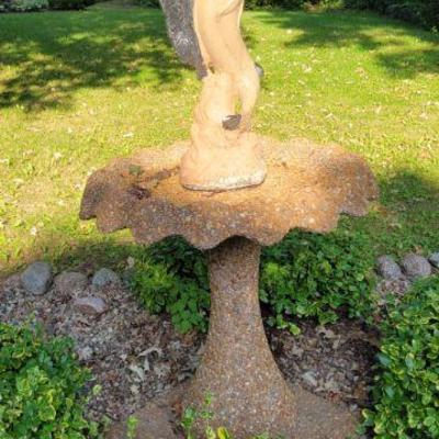 Cement bird bath