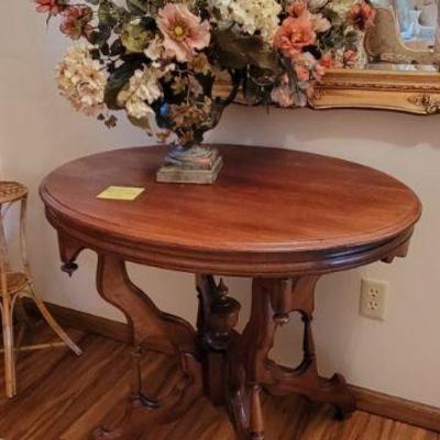 Antique entryway table