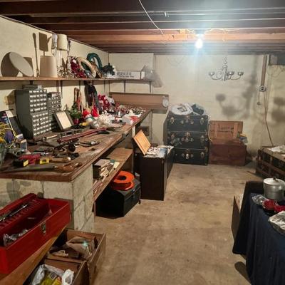 Estate sale photo