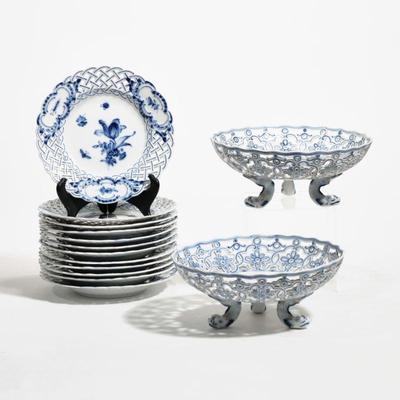 (14pc) MEISSEN RETICULATED CHINA | Including twelve 8-inch plates with openwork rims [one with old repair to reticulated rim] and two...