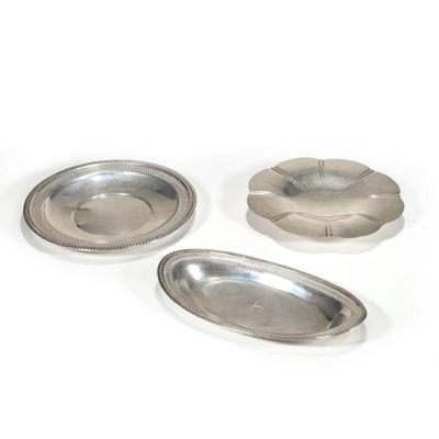 (3pc) STERLING SILVER TRAYS | Including an oval bread tray, a 10.5-inch lotus rim plate, and a Garden Silversmiths round tray with...